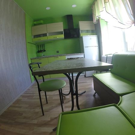 Apartmens On Khabarovskaya Appartement Kryvy Rih Buitenkant foto